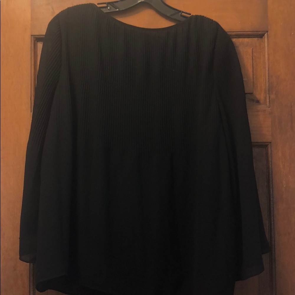 Max Studio - Flowy Blouse- Medium - image 2